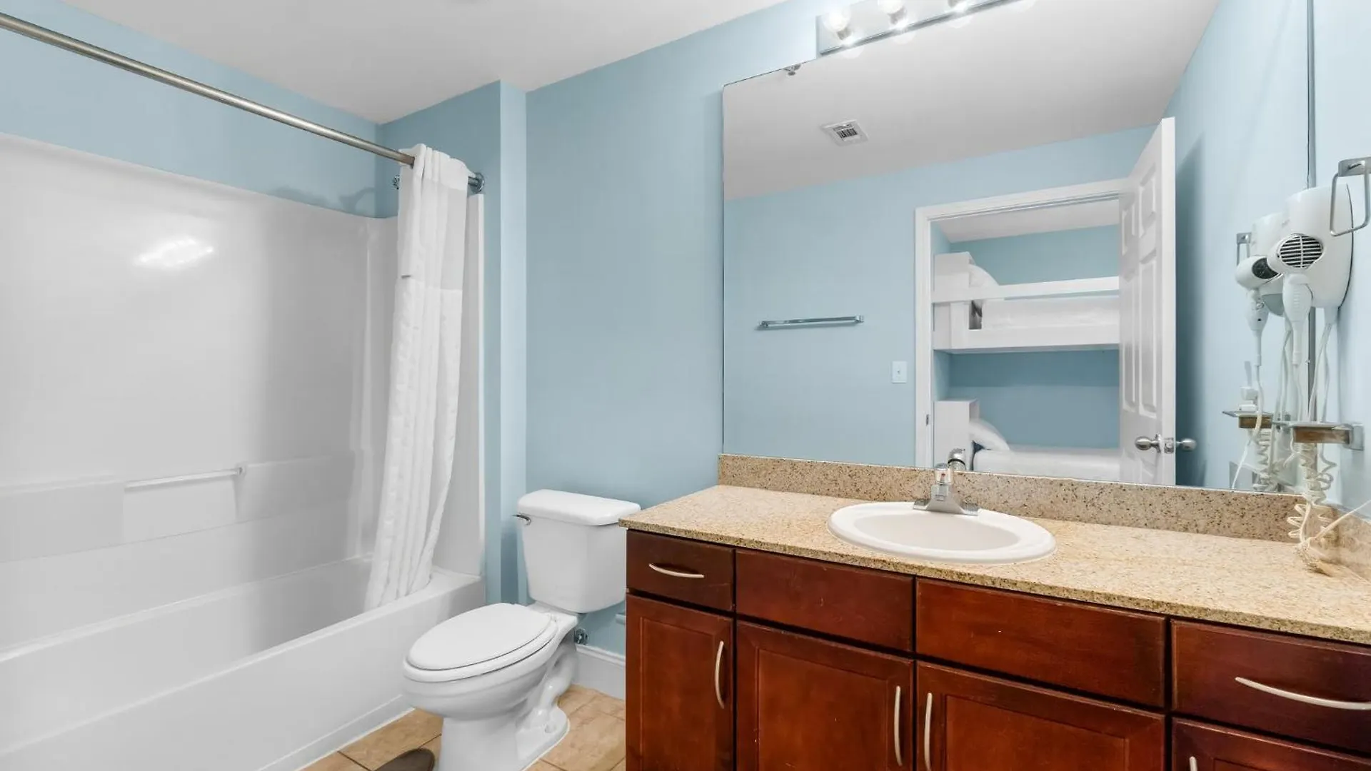 Laketown Wharf 1818 Panama City Beach Apartment